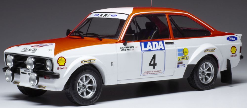 Modellino Auto Ford Escort MK II RS 1800 RHD 1977 Azzurro &ndash; Scala 1:18 Ixo Models